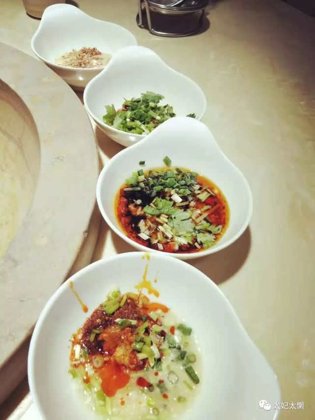 在云南正宗蒸汽石锅鱼在哪里,石锅鱼蒸锅