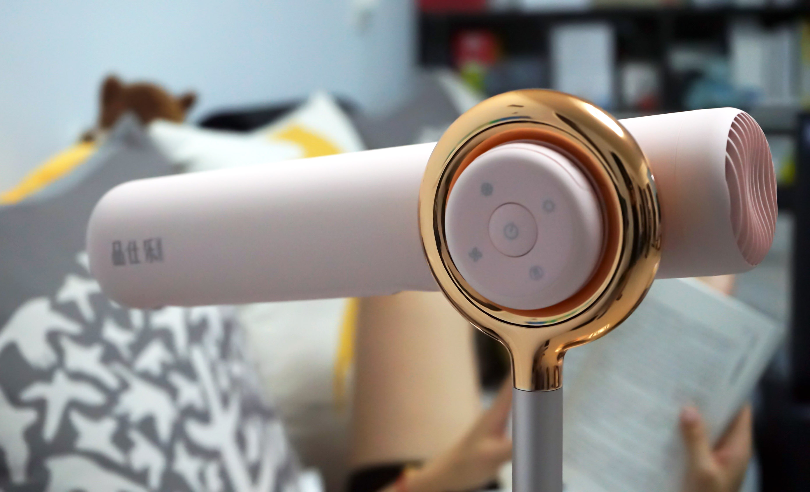 比戴森高档很多的吹风机,比戴森性价比高的电吹风