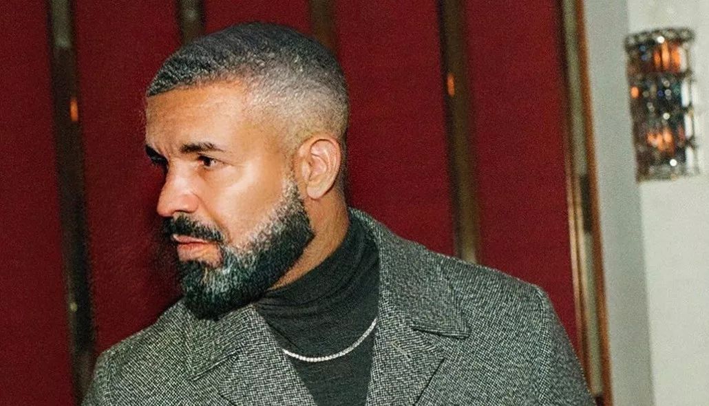 face换脸软件如何指定一个人,faceapp变老的特效教程