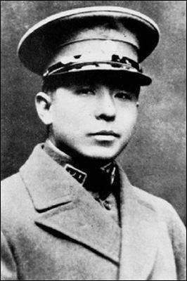 周恩来的人格魅力有多强？为什么能得到敌人的崇敬，全世界的尊敬