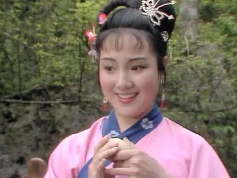 玉兔精与孙悟空战斗,为何会丢掉衣服精着身子?