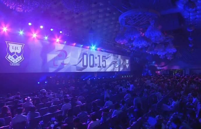 lol日服在线人数,LOL日服赛季结束了吗