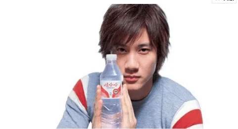 娃哈哈王力宏解约,娃哈哈代言人王力宏被换成谁了