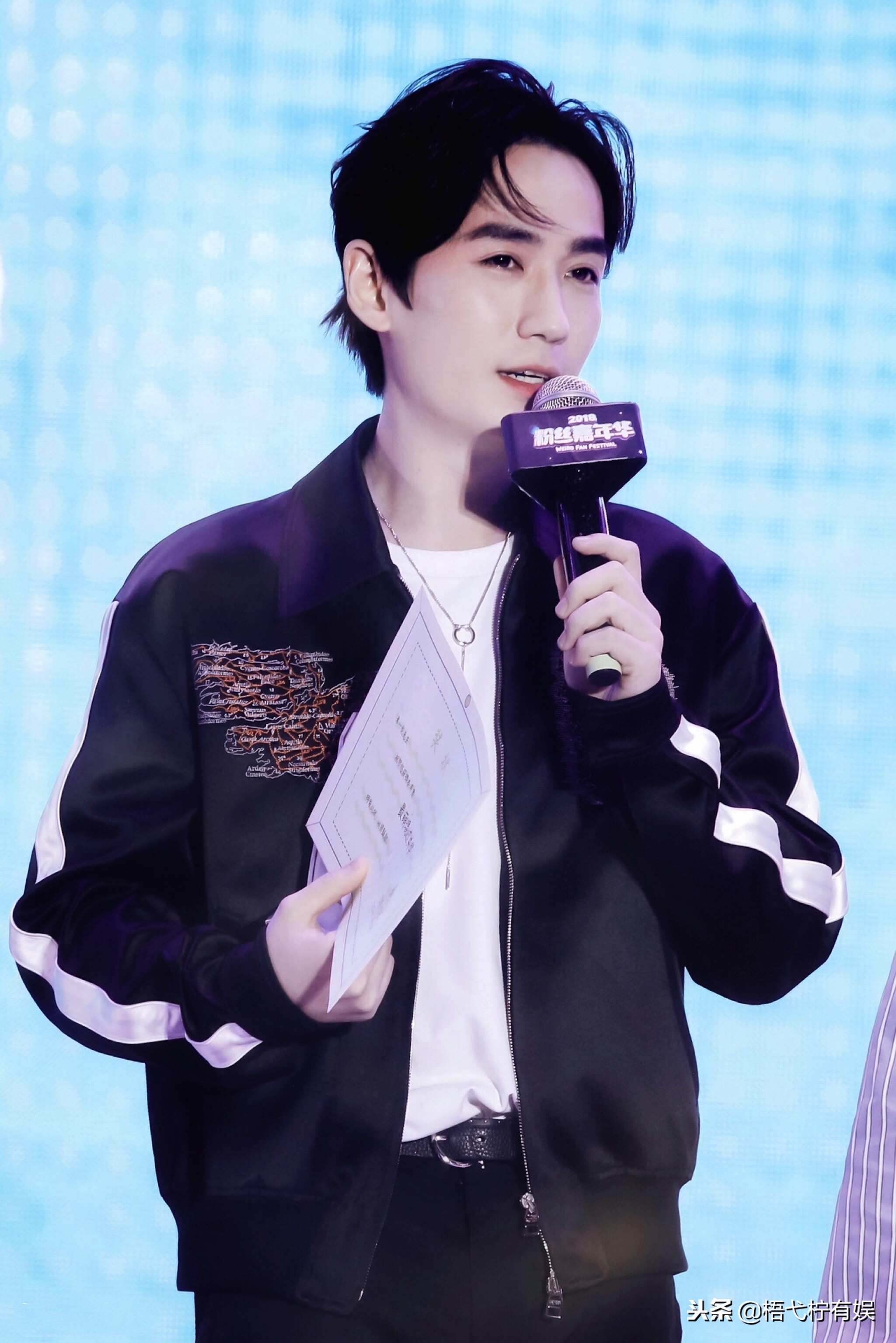 当朱一龙被黑时,朱一龙黑化片段