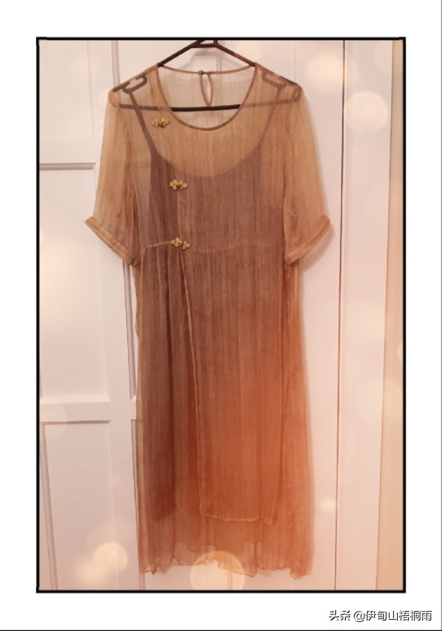 极简的温柔一条被遗忘了七年的Ochirly欧时力亚麻长裤