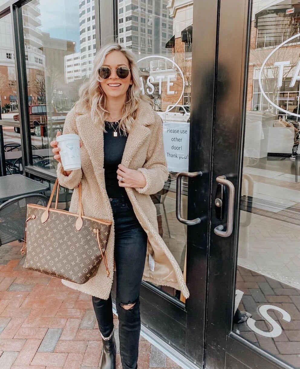 哪些不容易撞的包包类型,什么样的包包才显档次高