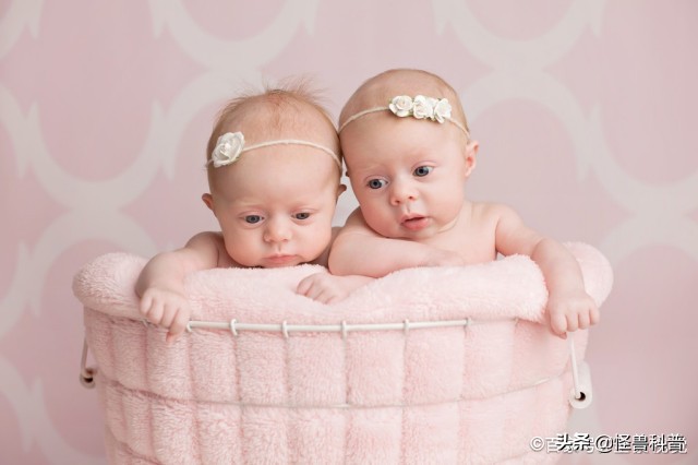 亲子鉴定师发现双胞胎有两个父亲,双胞胎兄弟给孩子做亲子鉴定