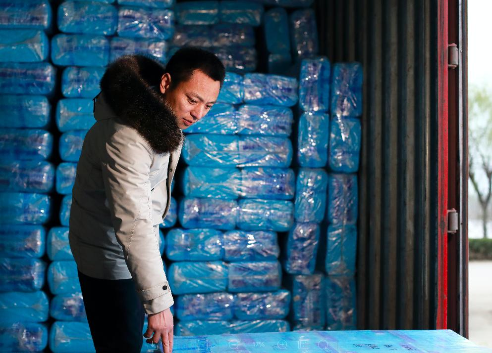 国产纸尿裤背后的故事,70万片成人纸尿裤背后的孤独人生