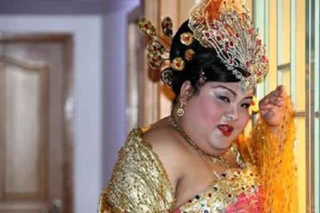 她是波斯丑女,又黑又胖,却独得皇帝宠爱,被赐名“媚猪”