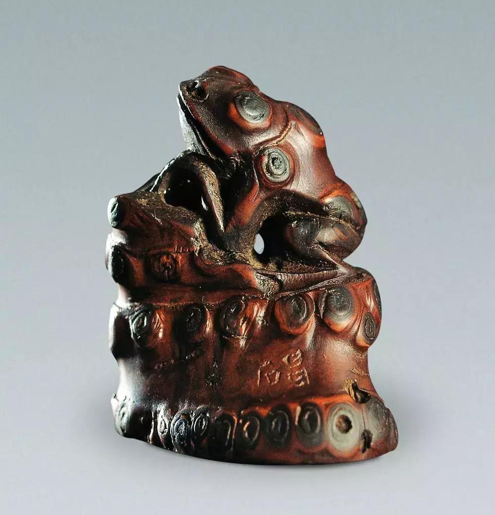 竹雕金蟾怎么玩,竹雕有盘玩价值吗