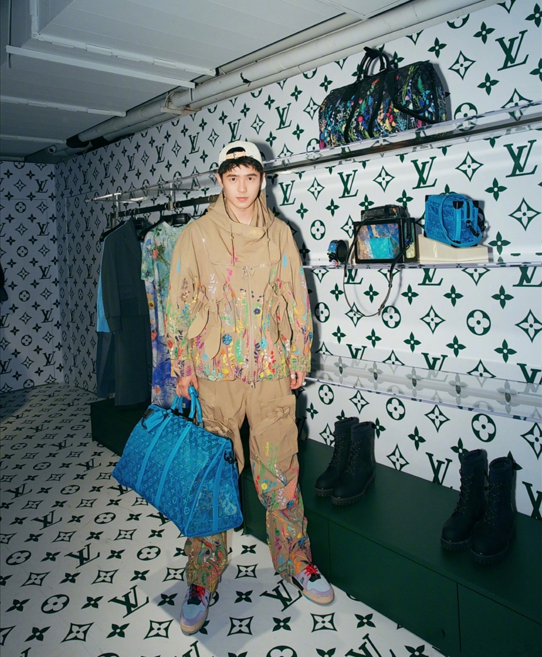 刘昊然身材修长,刘昊然净身高有185吗