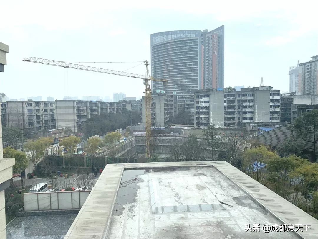 成都高价地接踵入市,一环高密小盘,均2.7万/平,买还是不买?