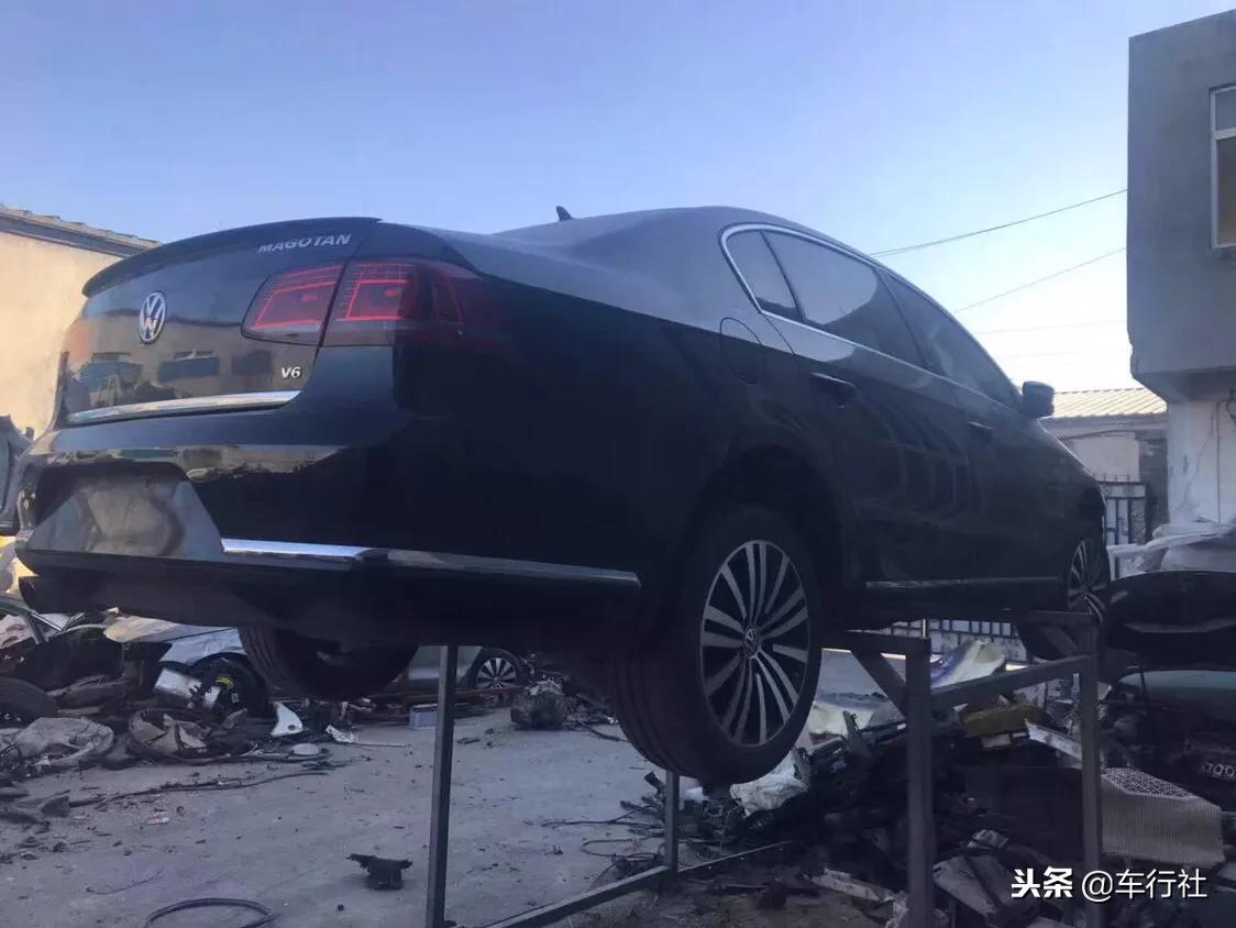 迈腾3.0tv6旗舰版拆发动机,最新六缸3.0迈腾