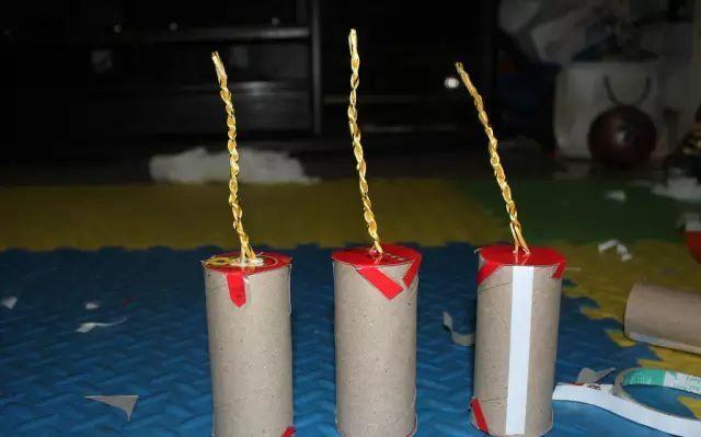 元旦节手工纸灯笼鞭炮,元旦手工立体鞭炮