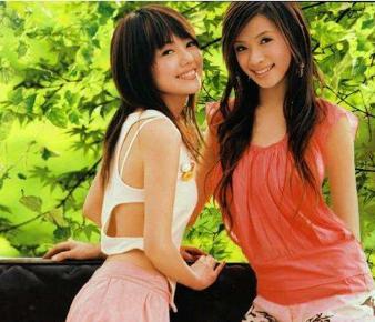 回忆里的雪完整视频,蜜雪薇琪陈小春合唱