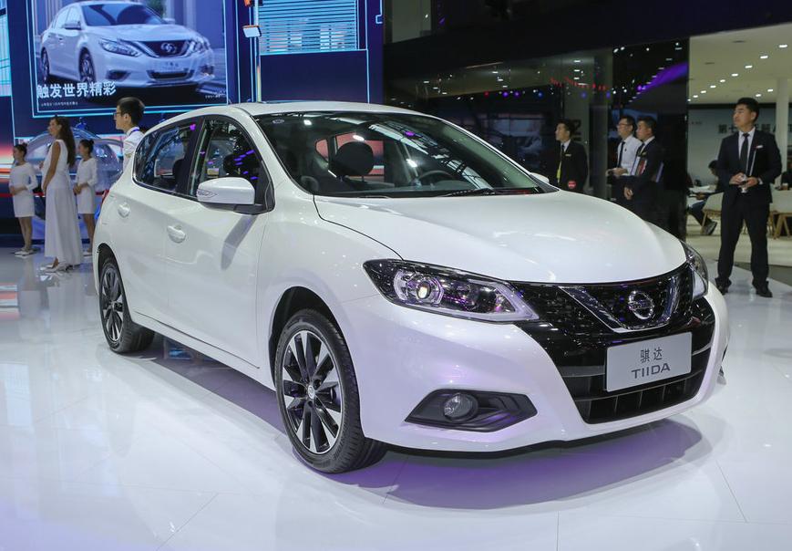 日产骐达两厢2022款报价及图片,08年手动挡日产骐达两厢多少钱