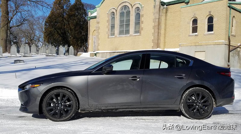 2021款马自达32.0自吸,2021款全新马自达3