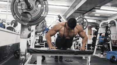 5种必练的胸肌训练方法,新手如何高效的练出胸肌