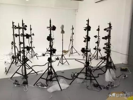 木雕是一门需要技术的艺术，值得尊重