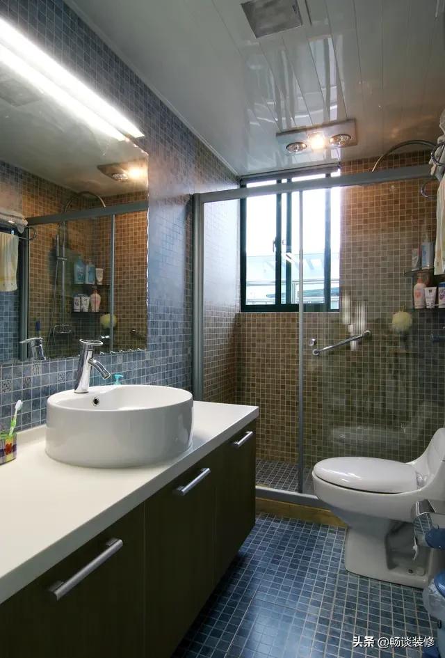 装修卫生间浴霸用什么颜色,装修卫生间浴霸装在什么位置