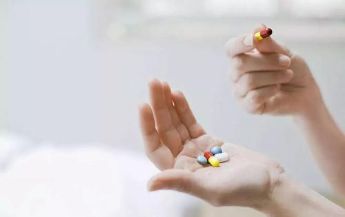 脉络膜新生血管导致视力下降,感觉自己视力下降补救方法