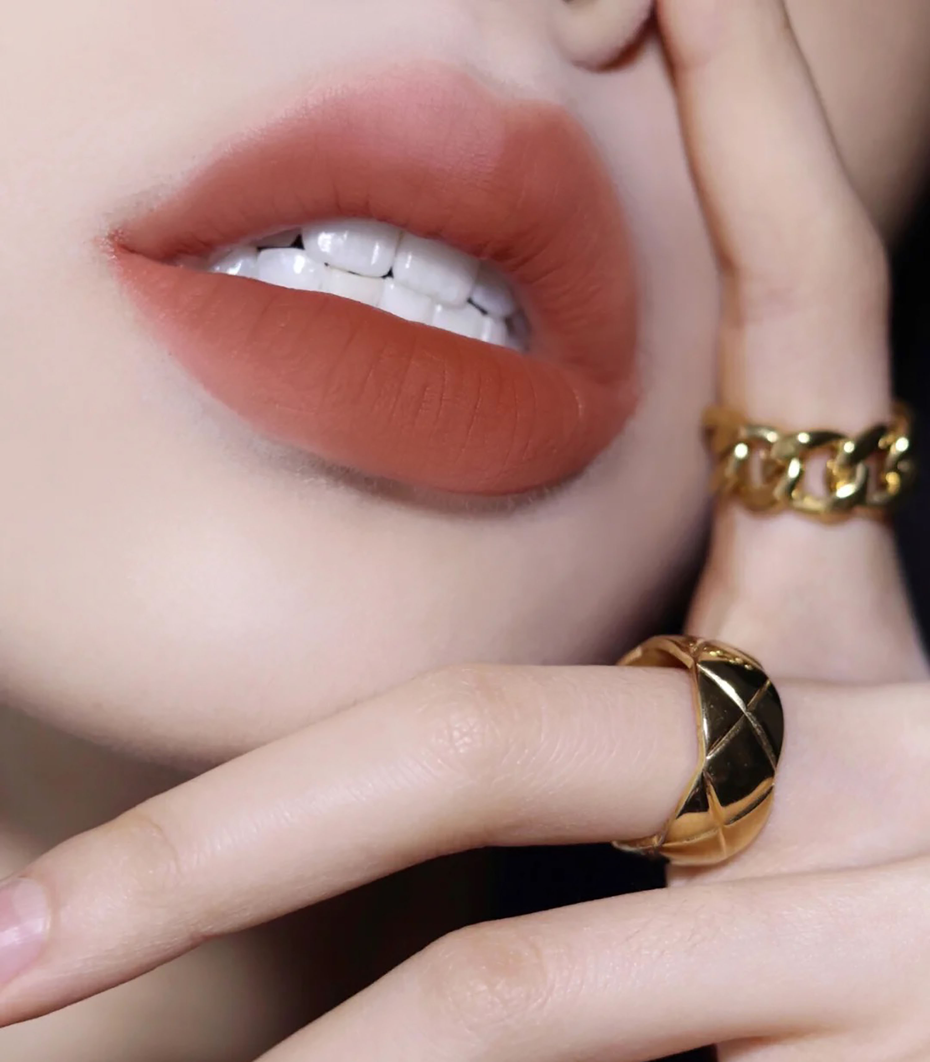 比橘色更红一点的口红颜色,黑黄皮必入手的10支超显白口红