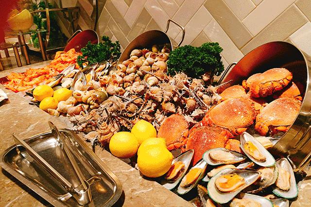 东莞｜康帝国际酒店仅1199高级客房+自助早晚餐+饮品券2张+小公仔