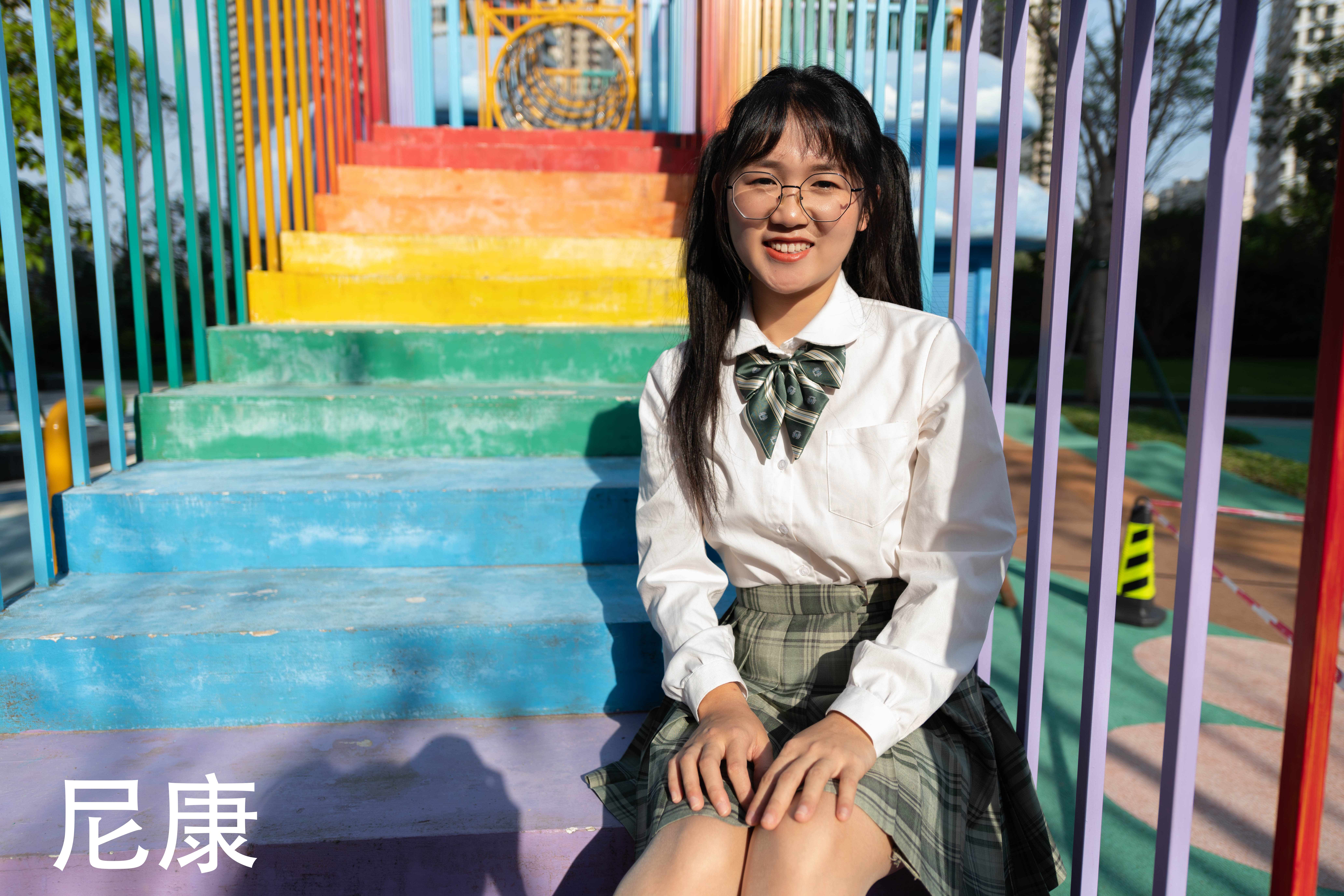 尼康单反相机黑边怎么消除,怎么解决索尼相机颜色偏黄