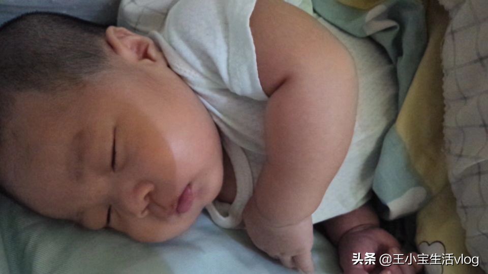 2个月的宝宝该如何养育，写给新手妈妈们（三）