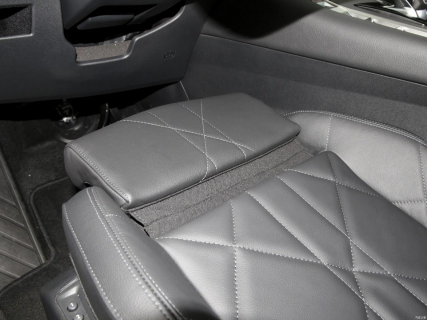 法系DS豪华SUV价格“跳水”！20.89W跌至16W，网友：奇骏不香吗？