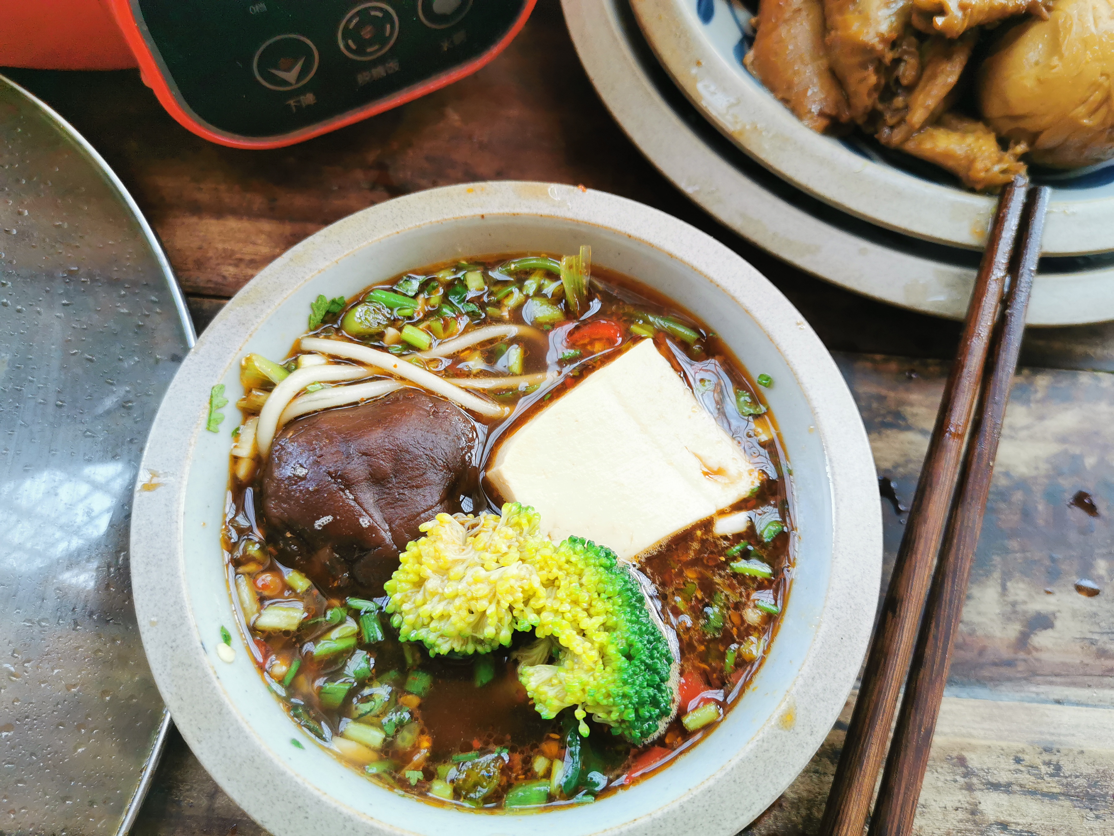 卤肉剩下汁子怎么做好吃,卤肉的汤汁怎么二次使用做面条