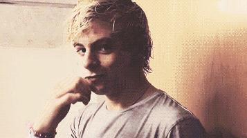 牙刷架那个灯真的能杀菌么,牙刷紫外线杀菌灯