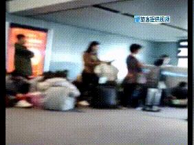 乘客到机场飞机已飞走,川航飞机起飞后返航原因