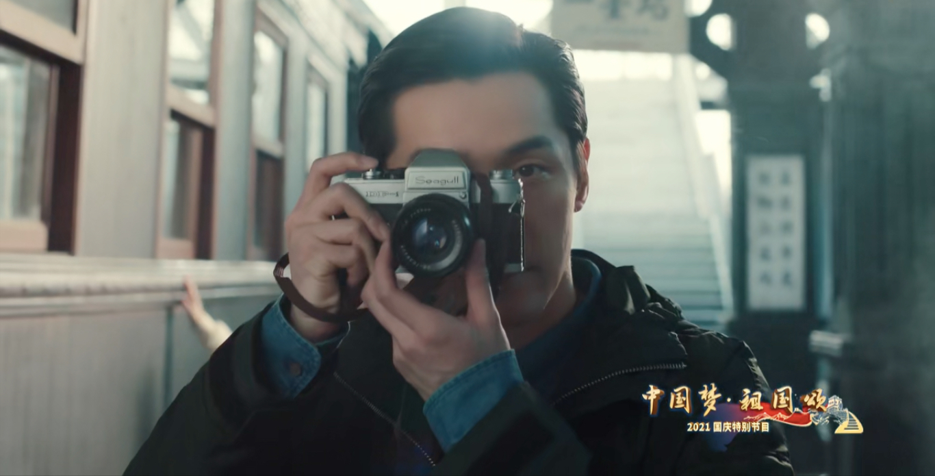 央视国庆晚会胡歌完整版 (央视国庆晚会胡歌一人分饰五角)