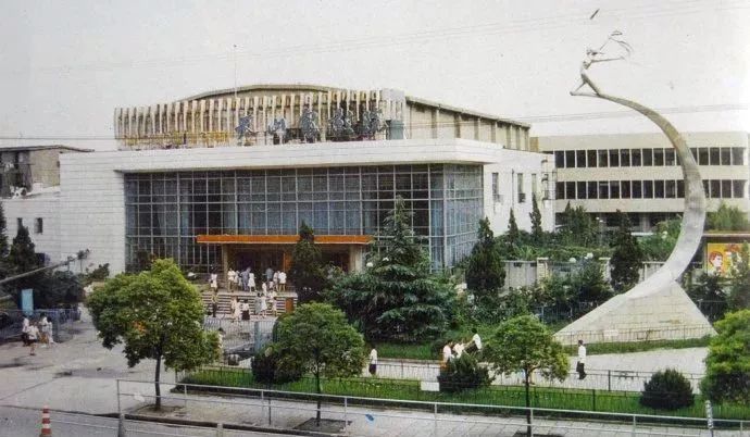 新疆天山一条街,天山一条街简介
