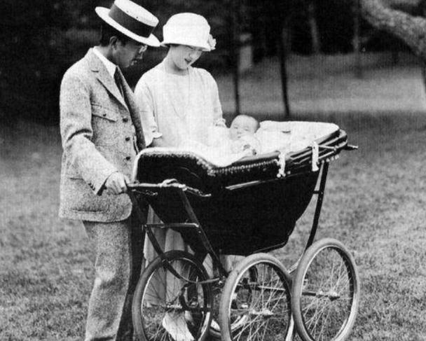 良子皇后为什么不喜欢美智子,良子皇后眯眯眼