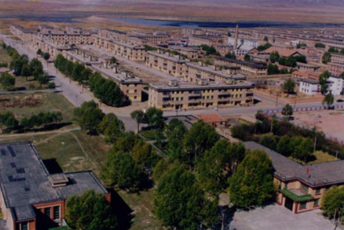 首颗原*弹子**基地的唯一私照：四位来自上海的姑娘，后来发展怎样？