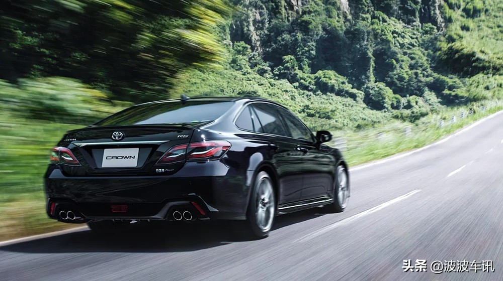 皇冠陆放2022款改装白色红色内饰,丰田皇冠suv2022款内饰图片