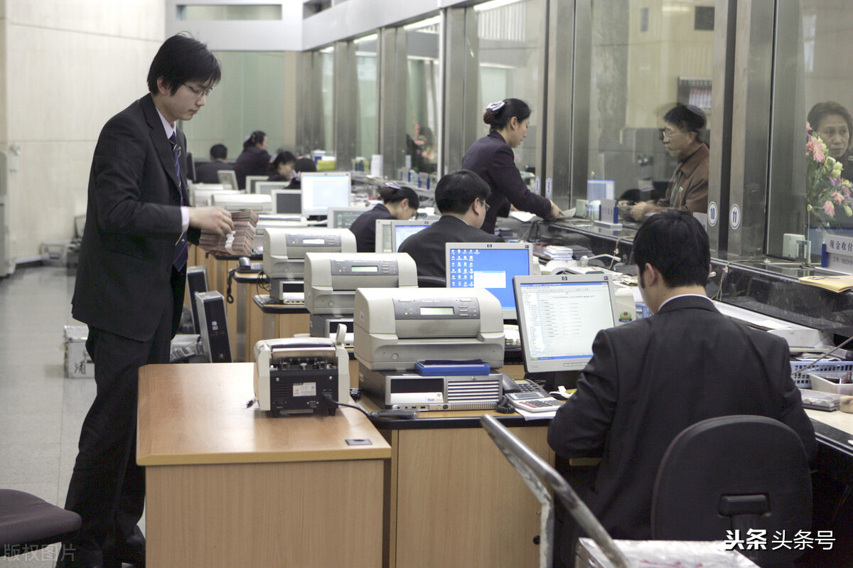 面对客户投诉聪明的人怎么解决,客户投诉处理回复话术银行