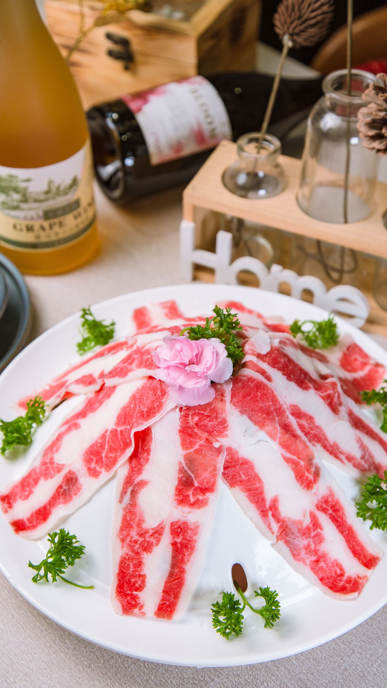 降温了适合吃点什么,一锅鲜香软嫩的花胶鸡火锅