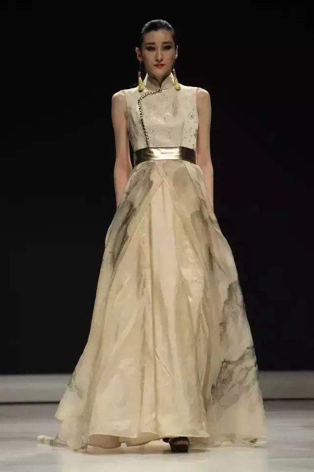 真丝服装设计细节理念,真丝面料设计衣服