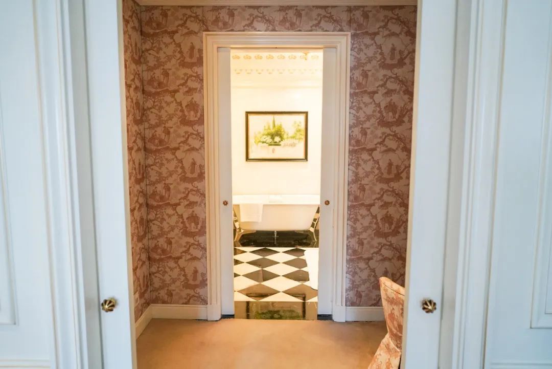 不到两千就能住天津丽思卡尔顿？还能随便吃？这样的羊毛不多了