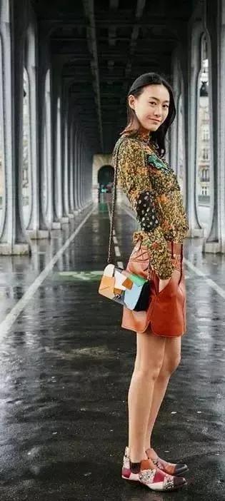 coach蔻驰当季流行款式,coach蔻驰包包明星同款