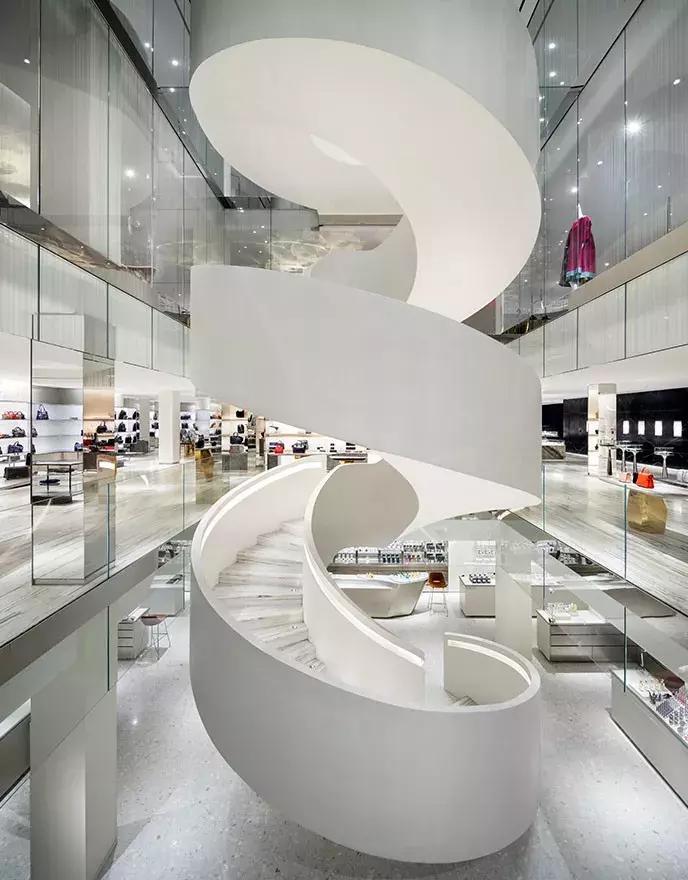 全世界最豪华的奢侈品店楼梯设计，只有大理石才配得上