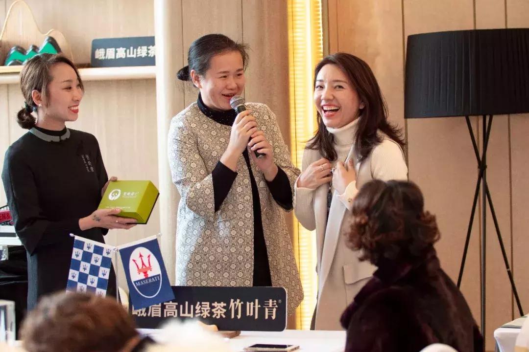 竹叶青峨眉山高山绿茶品味,三百多的竹叶青峨眉高山绿茶