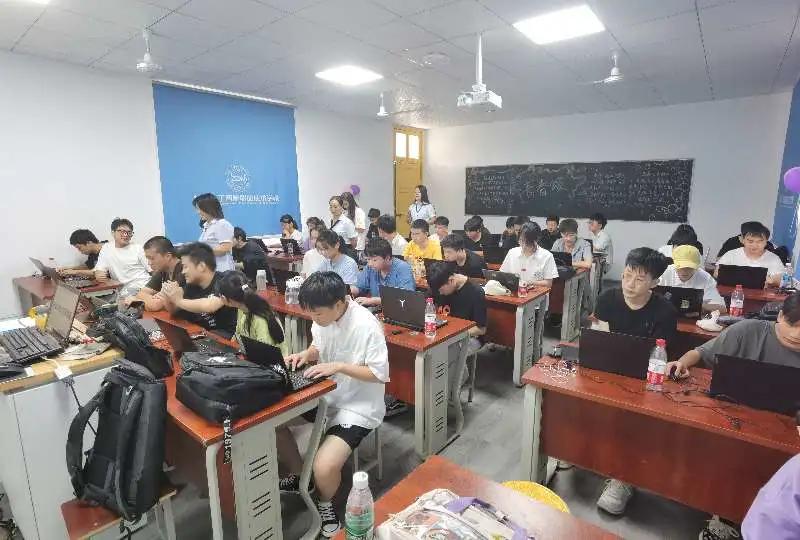 激昂打字声，指尖显神速|TR03002班打字比赛