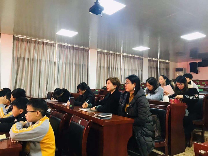 四年级上册梨花开尽春又来,梨花开尽春又来