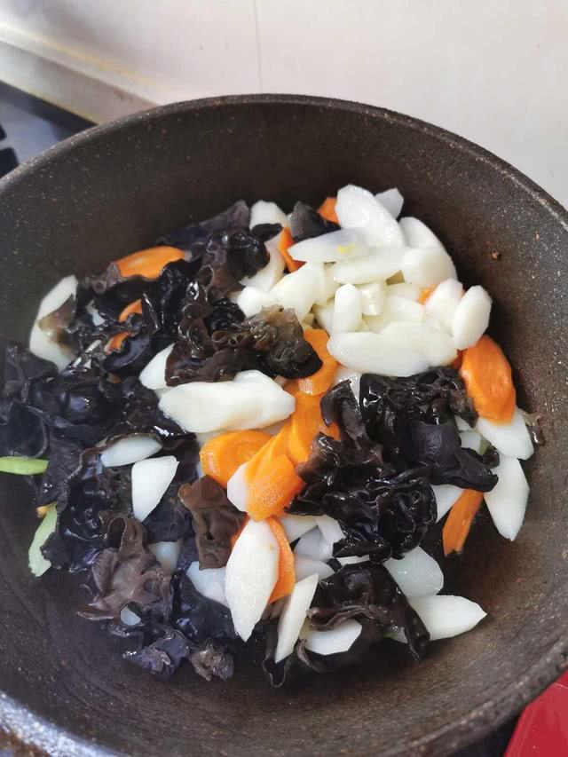 天热,这种“天热*眠药安**”隔天吃一点,晚上睡觉无梦不出汗!