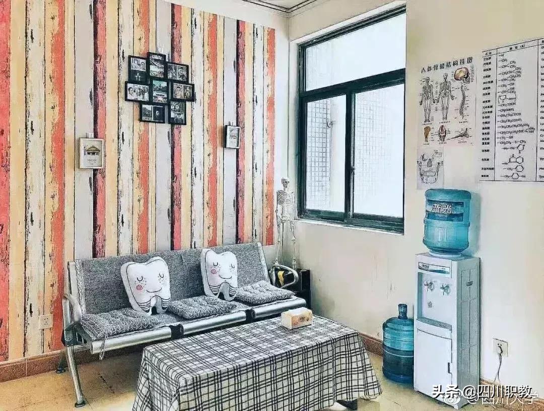 川大宿舍是几人一间,川大一寝室12人全部读研