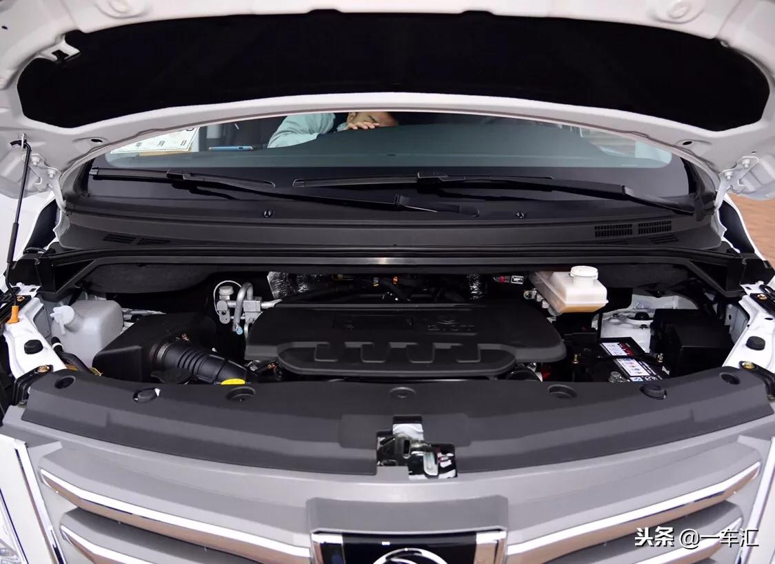 七座车型推荐风行cm7,性价比高的七座车推荐东风风行cm7